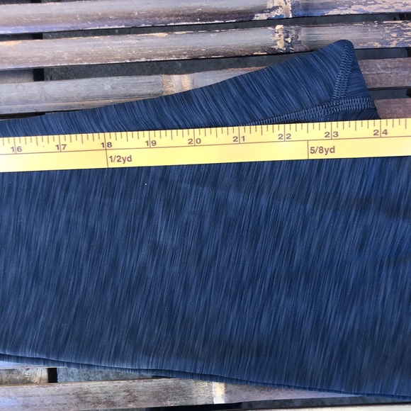 Lululemon drawstring leggings in heathered gray - Picture 7 of 8